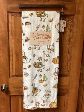 Pumpkin Patch Pals Autumn Goose/Duck Blanket 🪿